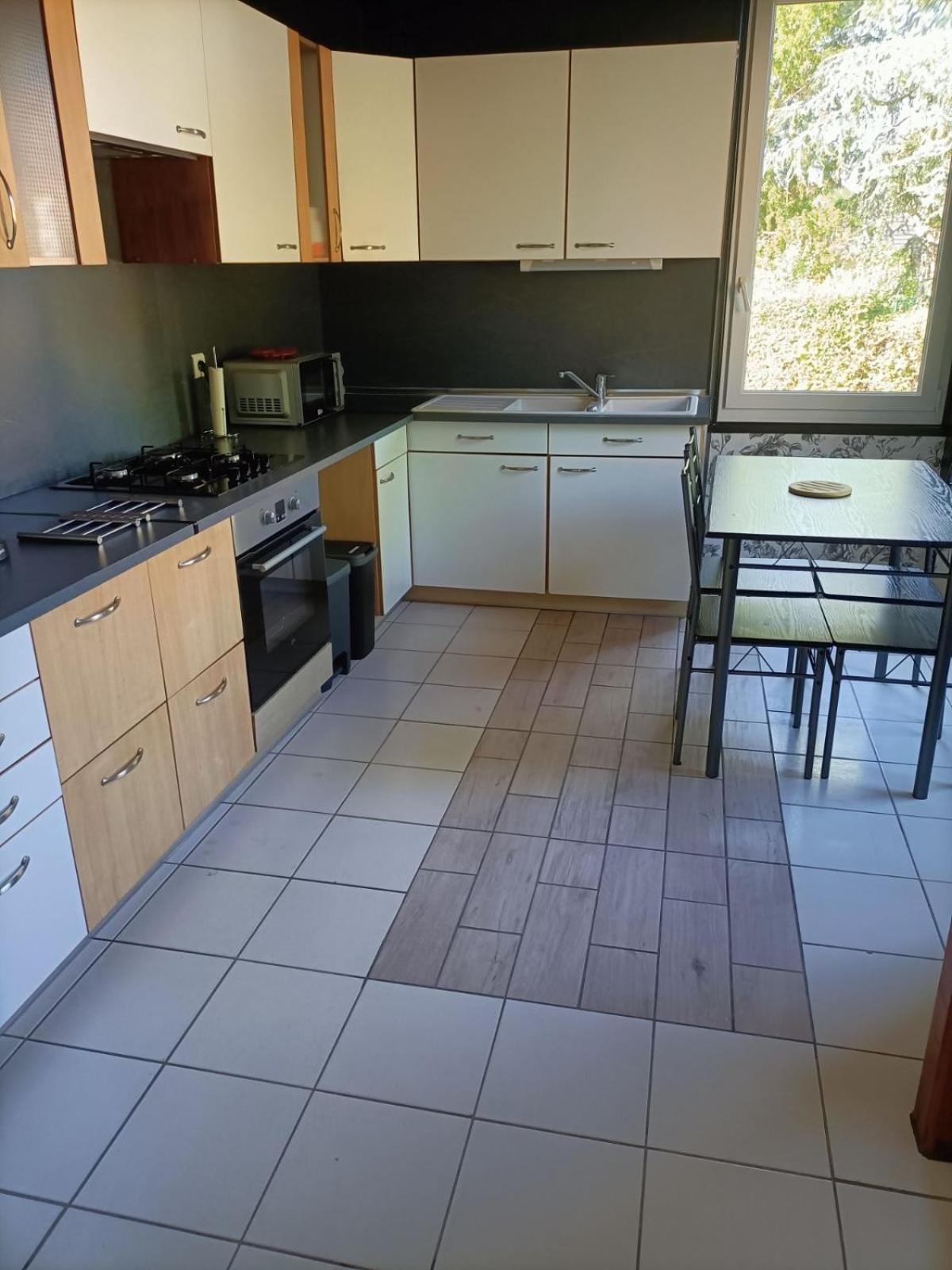 Maison 3 Chambres - Chez Florence Yzeure エクステリア 写真
